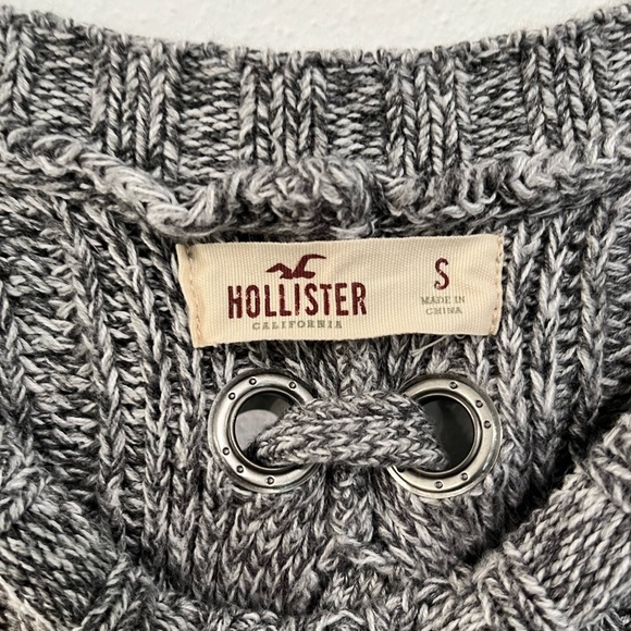 Hollister gray criss cross tie back cropped long sleeve sweater - Picture 3 of 8